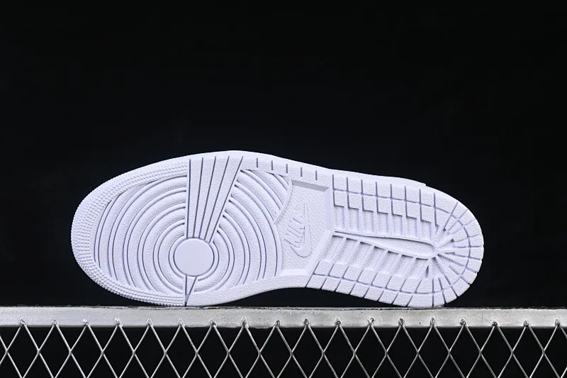 All categories Air Jordan Jordan series basketball shoes Air Jordan 1 Low Travis Scott x Fragment Design x Air Jordan 1 Low OG SP AJ1 Joe 1 relatives and friends limited pure white low-top cultural casual sneakers TD1228-111
